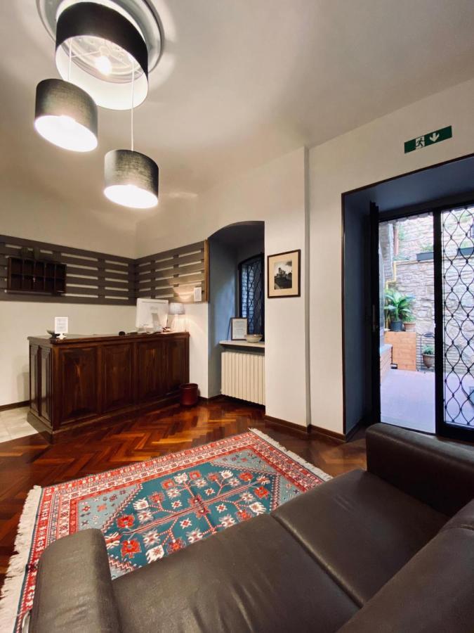 Hotel La Fortezza Assise Extérieur photo