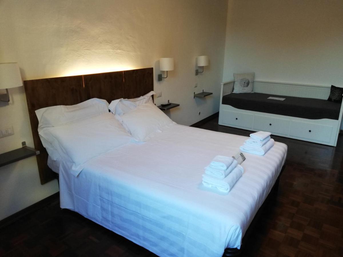 Hotel La Fortezza Assise Extérieur photo
